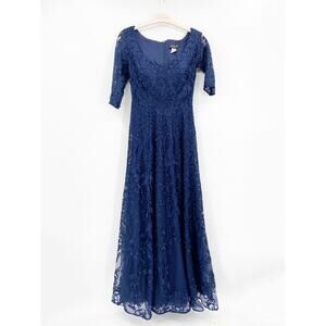 La Femme Navy Blue Embroidered Mesh A-Line Formal Gown Size 6